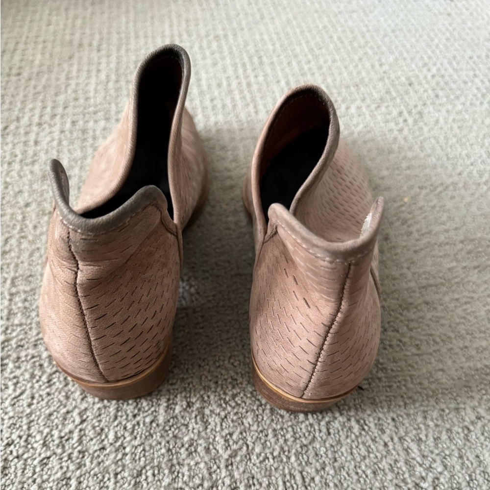 Lucky Brand Bashina Suede Booties Size 8.5 - Picture 3 of 6